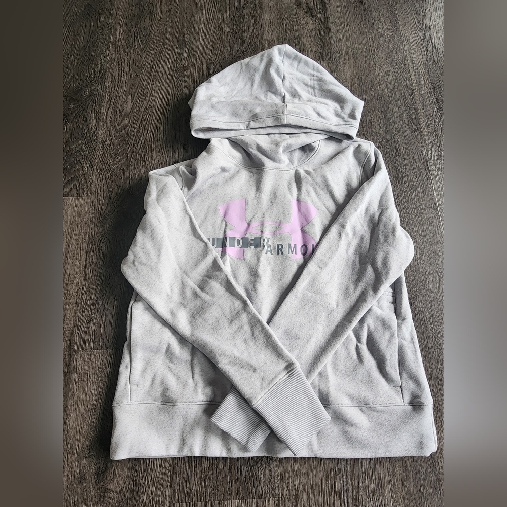 Woman's Under Armour - size Large